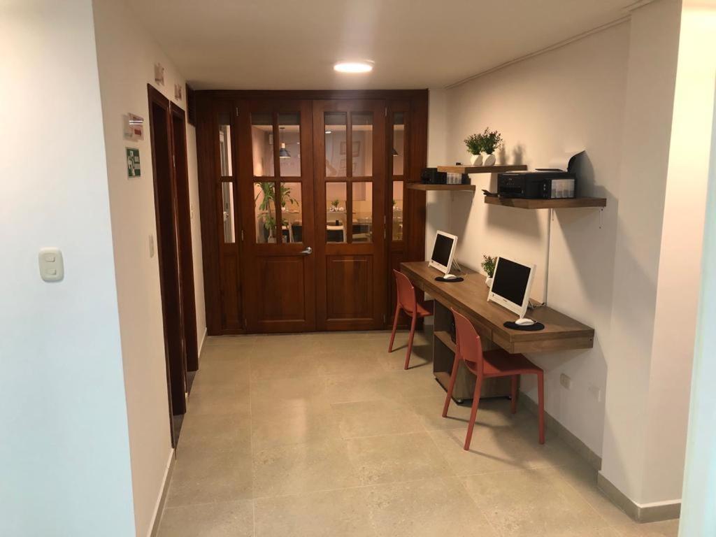 Colon Plaza Hotel Тумако Экстерьер фото